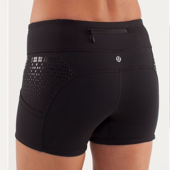 lululemon athletica Pants - 🎃 Lululemon 🍋 Run Shorty Shorts Black Grip